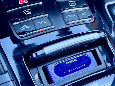 Used 2014 Porsche Cayenne Turbo S image 93