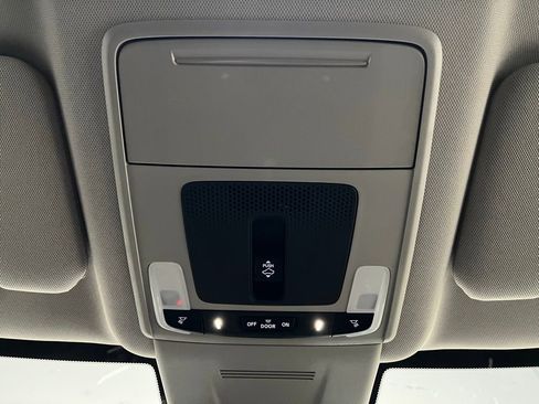 Used 2024 Honda CR-V EX-L image 9