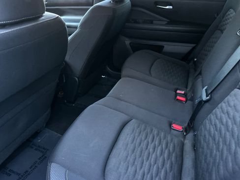 Certified 2022 Nissan Pathfinder SV image 5