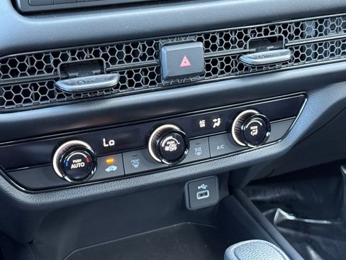 Certified 2025 Honda HR-V LX image 19