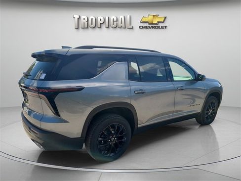 New 2026 Chevrolet Traverse LT w/ Midnight/Sport Edition image 5