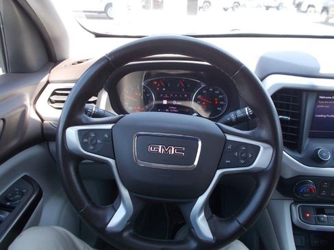 Used 2023 GMC Acadia SLT image 20