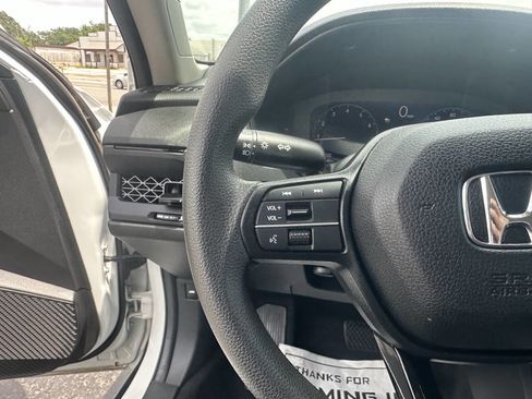 Used 2023 Honda Accord LX image 22
