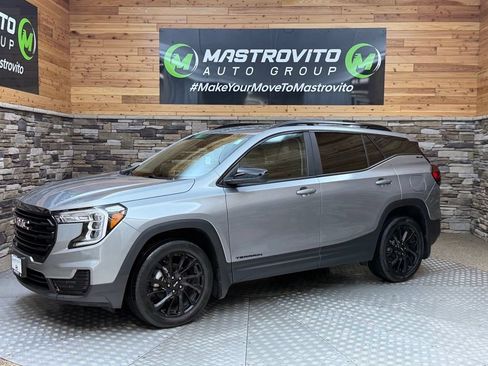 Used 2023 GMC Terrain SLE w/ Driver Convenience Package AWD/4WD image 16