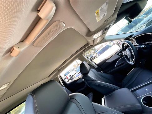 Used 2025 Acura MDX FWD w/ Technology Package image 23