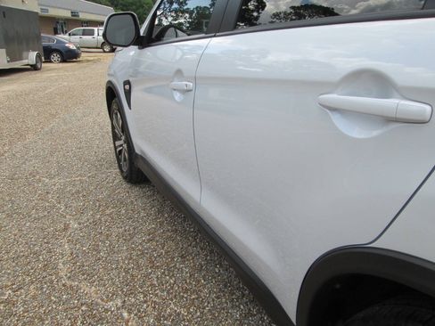 Used 2025 Mitsubishi Outlander Sport ES AWD/4WD image 20