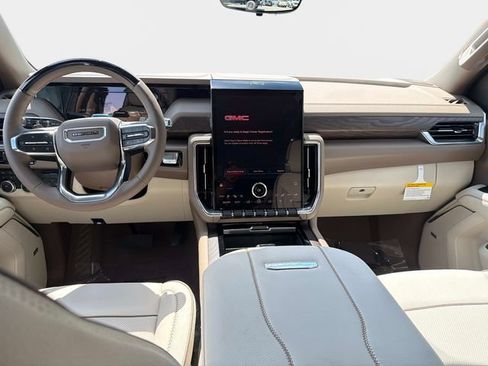 New 2026 GMC Yukon XL Denali w/ Denali Reserve Package AWD/4WD image 15