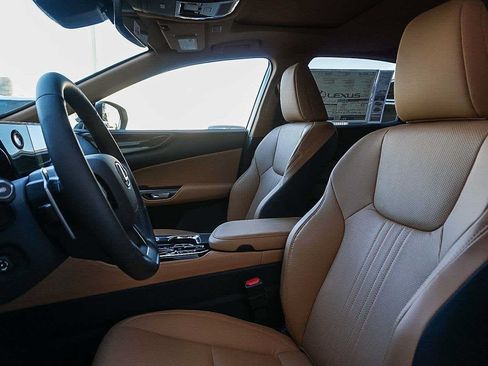 Used 2026 Lexus NX 350h AWD w/ Accessory Package (Z2) image 18