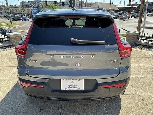 Certified 2023 Volvo XC40 B5 Plus w/ Protection Package Premier AWD/4WD image 9