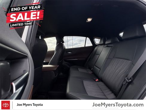 Used 2021 Toyota Venza XLE image 26