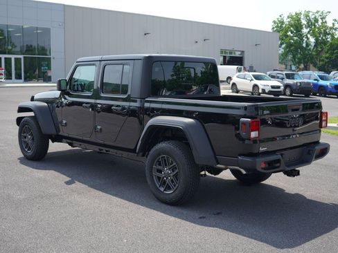 New 2025 Jeep Gladiator Sport image 14