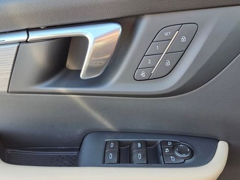 New 2026 Buick Enclave Preferred w/ Power Package FWD image 19