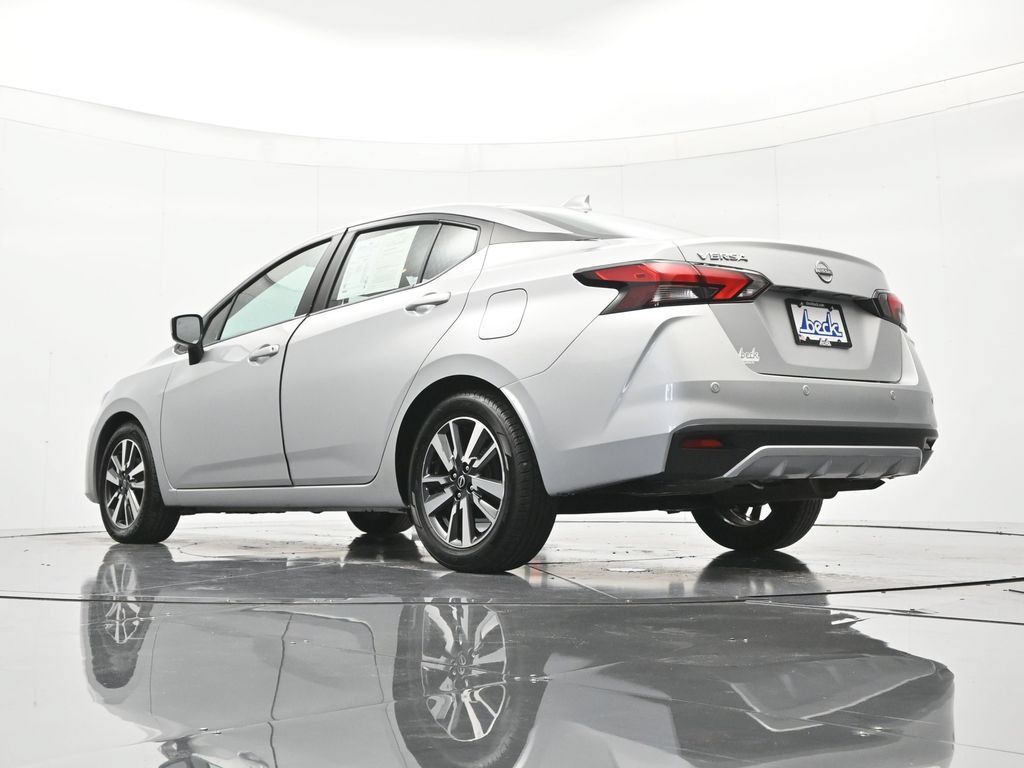 Used 2025 Nissan Versa SV FWD image 42