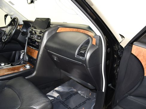 Used 2022 Nissan Armada SL w/ Captain's Chairs Package AWD/4WD image 46