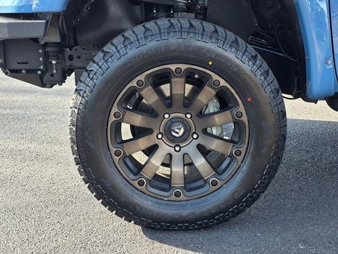 Used 2019 Toyota Tundra SR5 image 9