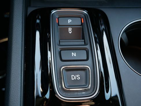 Certified 2024 Honda Pilot TrailSport image 24