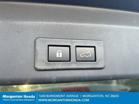 Used 2024 Subaru Ascent Onyx Edition image 32