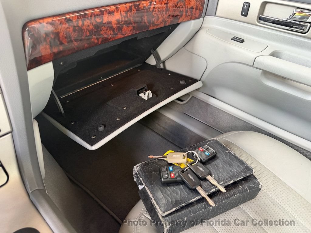 Used 2004 Lincoln LS RWD image 56