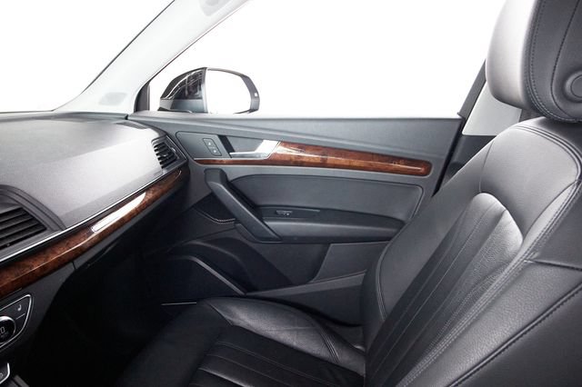 Used 2018 Audi Q5 2.0T Premium Plus w/ Premium Plus Package AWD/4WD image 9