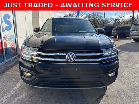 Used 2018 Volkswagen Atlas SE image 2