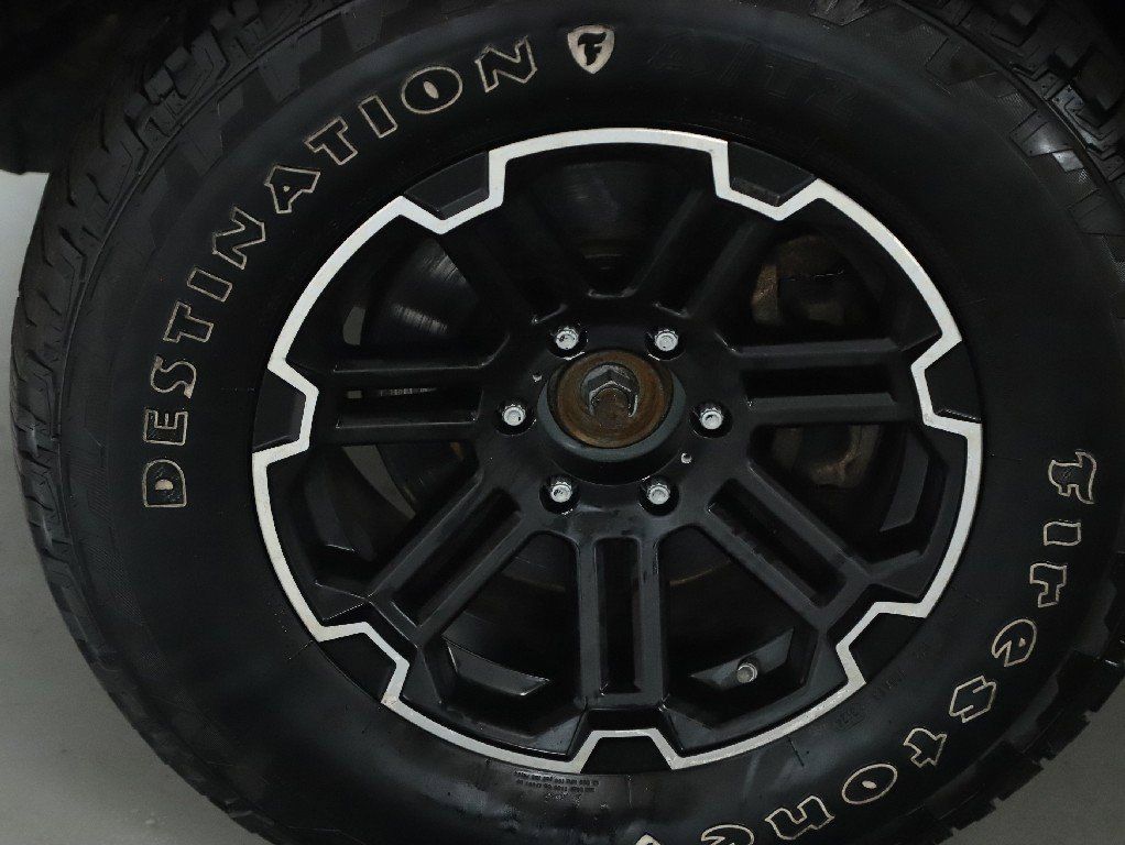Used 2012 Nissan Titan S AWD/4WD image 33