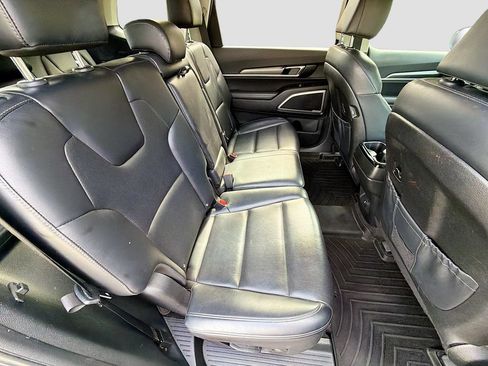 Used 2022 Kia Telluride LX AWD/4WD image 29