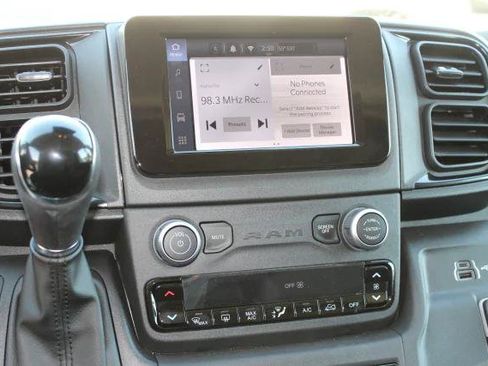 New 2025 RAM ProMaster 2500 w/ Convenience Group FWD image 29