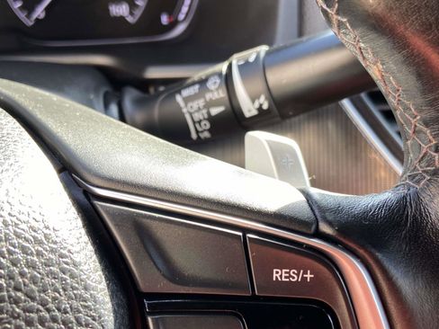 Used 2018 Honda Accord Sport image 19