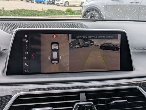 Used 2019 BMW 750i xDrive w/ Executive Package AWD/4WD image 20