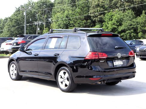 Used 2015 Volkswagen Golf TDI S FWD image 5