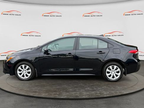 Used 2024 Toyota Corolla LE FWD image 7