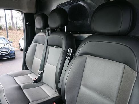 Used 2023 RAM ProMaster 2500 FWD image 5