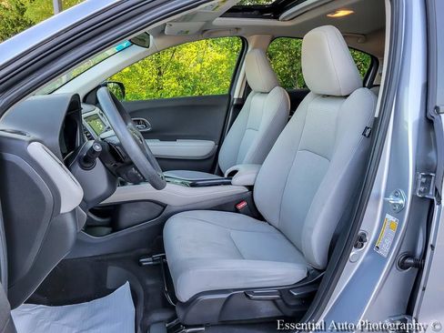 Used 2022 Honda HR-V EX image 8