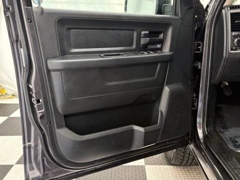 Used 2017 RAM 1500 ST w/ SXT Appearance Group AWD/4WD image 12