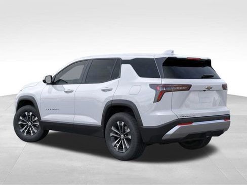 New 2026 Chevrolet Equinox LT AWD/4WD image 3