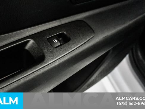 Used 2025 Hyundai Elantra SE FWD image 53