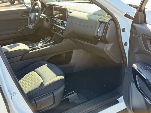 New 2026 Nissan Pathfinder SV AWD/4WD image 26