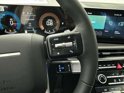 New 2026 Hyundai Santa Fe SE image 26