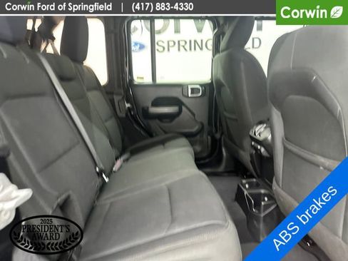 Used 2018 Jeep Wrangler Unlimited Sport S image 11