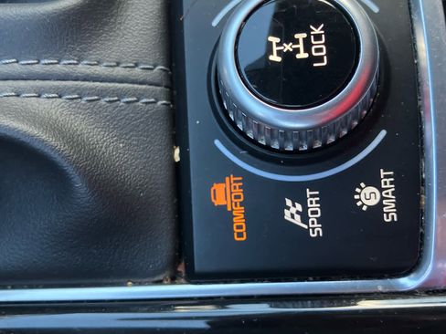 Used 2023 Kia Telluride EX image 29