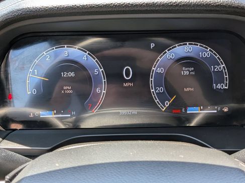 Used 2023 Jeep Grand Cherokee L Limited w/ Luxury Tech Group II AWD/4WD image 17