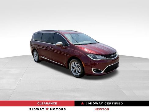 Used 2020 Chrysler Pacifica Limited FWD image 1