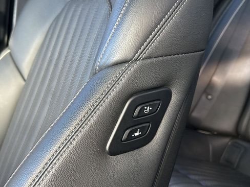 Used 2022 Genesis G70 2.0T w/ Prestige Package image 16