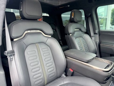 Used 2023 Rivian R1T Launch Edition AWD/4WD image 22