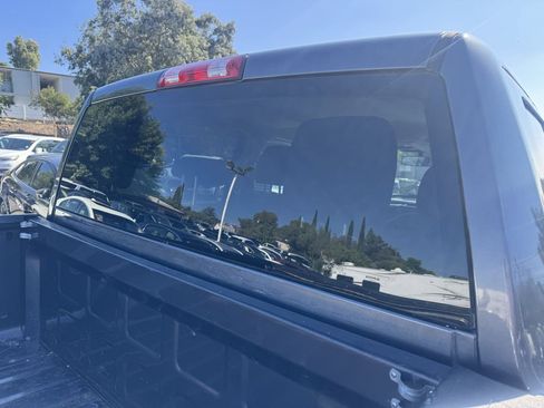 Used 2017 RAM 1500 Express image 10