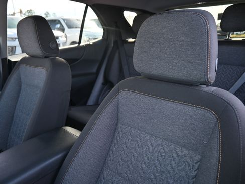 Used 2024 Chevrolet Equinox LT image 19