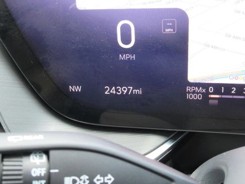 Used 2025 Buick Envision Preferred AWD/4WD image 31