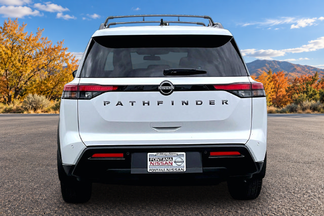 New 2026 Nissan Pathfinder SV w/ Cargo Package FWD image 4