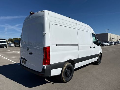 New 2025 Mercedes-Benz Sprinter 2500 image 5