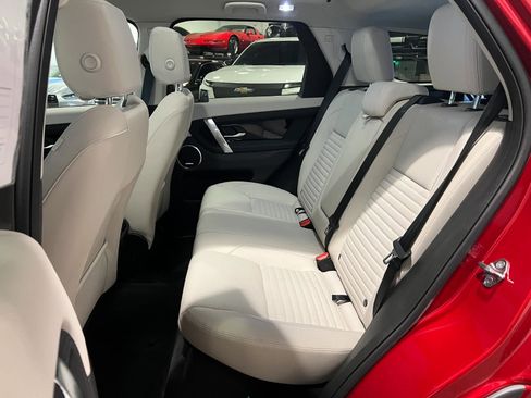 Used 2025 Land Rover Discovery Sport S image 25